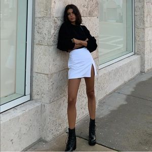 Princess Polly Best Selling Lola Mini Skirt. Size